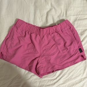 pink patagonia baggies 2.5 inch shorts